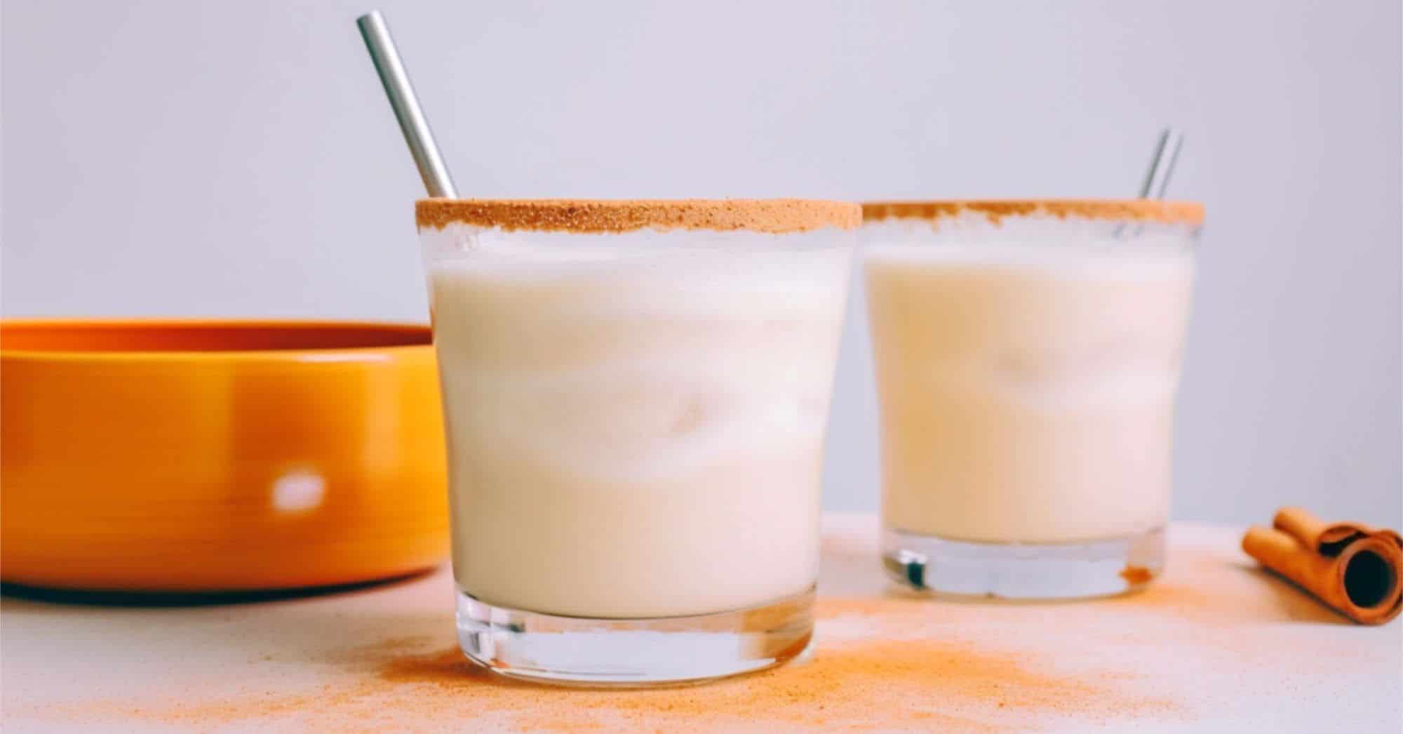 Cinnamon Toast Crunch cocktail with cinnamon rim