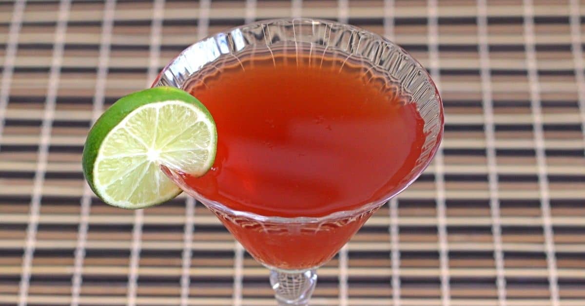 Nantucket Cocktail with lime wheel