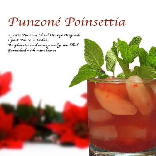 Punzoné Poinsettia drink with mint sprigs