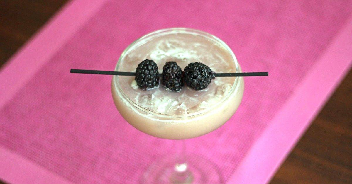 Urban Jungle drink with blackberries