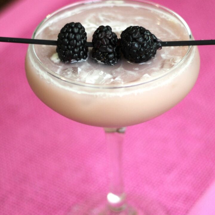 Urban Jungle drink with blackberries